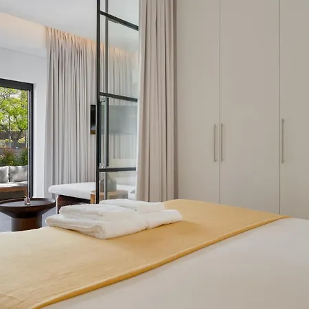 Acqua - Private Swimming Pool