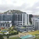 Acqua - Private Swimming Pool * Funchal (Madeira)