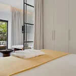 Acqua - Private Swimming Pool