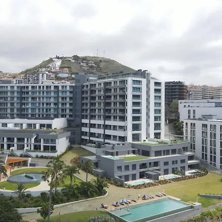 Acqua - Private Swimming Pool * Funchal (Madeira)