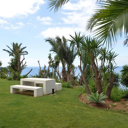 Acqua - Private Swimming Pool Funchal (Madeira)