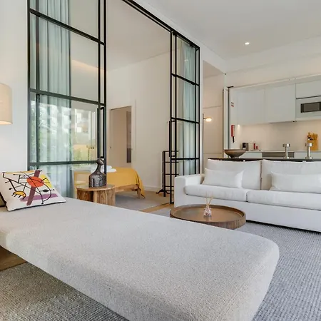 Acqua - Private Swimming Pool