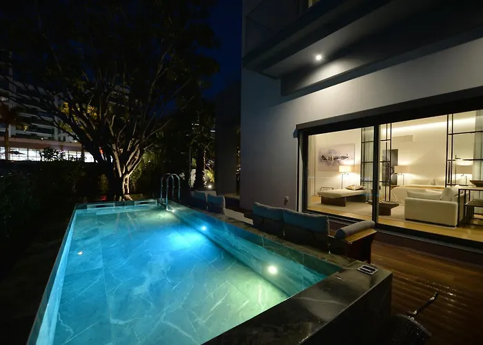 Acqua - Private Swimming Pool * Funchal (Madeira)