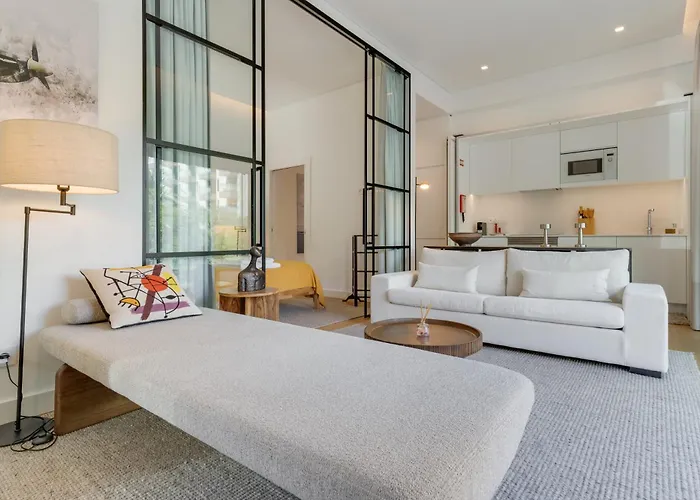 Acqua - Private Swimming Pool